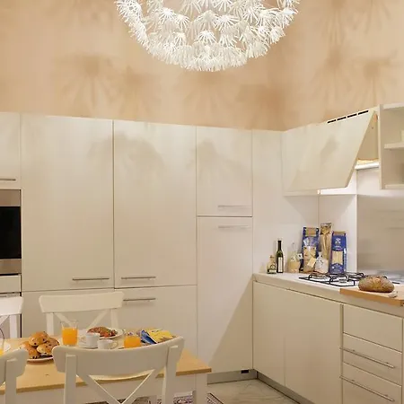 Schubert Flat Apartment *